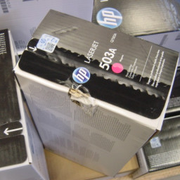 Toner HP #503A LjC. 3800 CP3505 magenta 6000p. --CERRADO, caja con golpe--