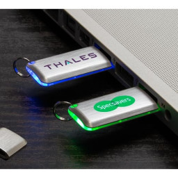 Memoria con logotipo USB HALO plata 16GB USB 2.0, con luz efecto halo cuando se conecta